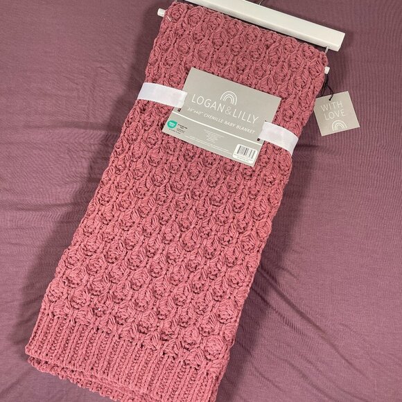 Logan and Lilly Other - Logan and Lilly  Chenchille Baby Throw Blanket in Red Rust - Size 30x40 - NWT